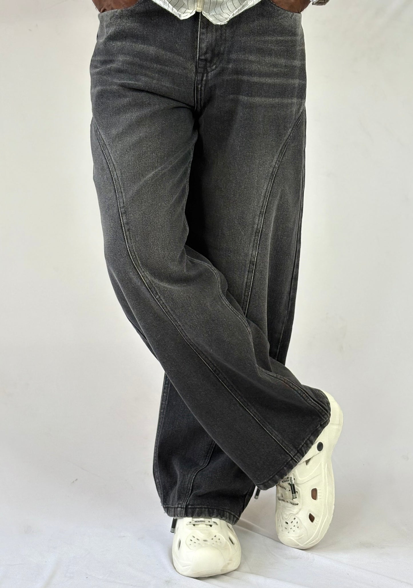 Baggy-faded Jean
